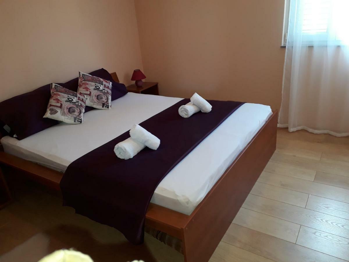 Apartmani Marino Привлака Екстер'єр фото