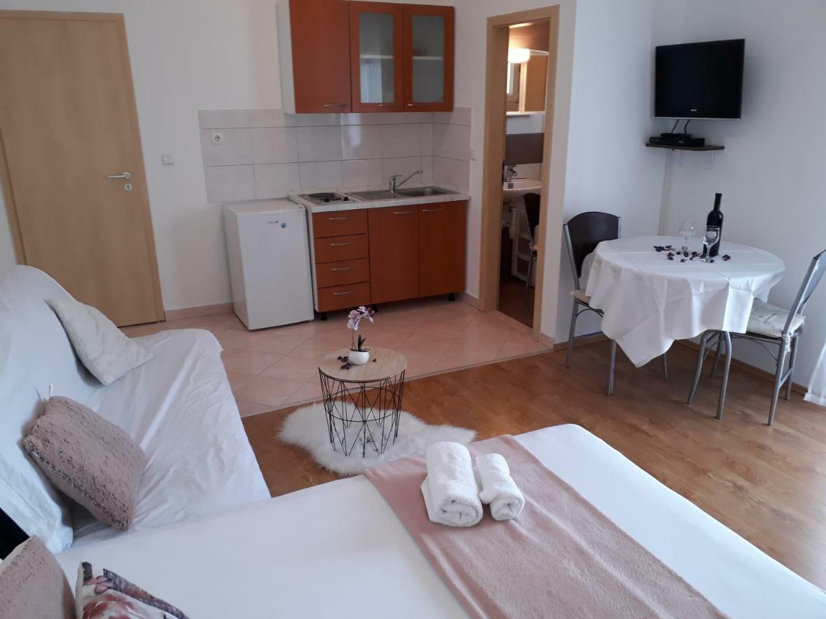 Apartmani Marino Привлака Екстер'єр фото