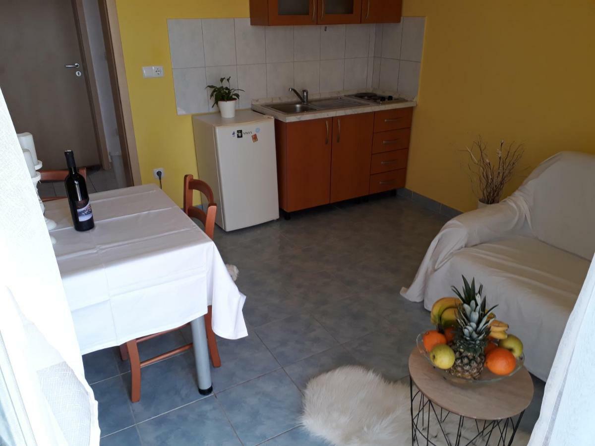 Apartmani Marino Привлака Екстер'єр фото