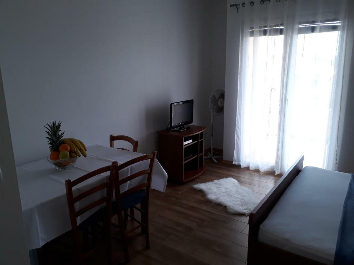 Apartmani Marino Привлака Екстер'єр фото